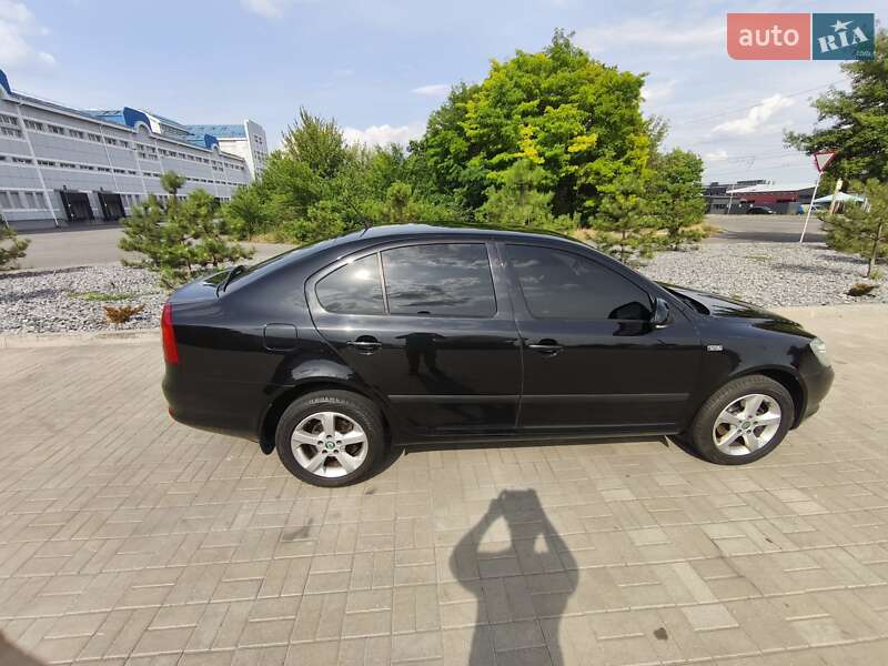 Лифтбек Skoda Octavia 2011 в Днепре