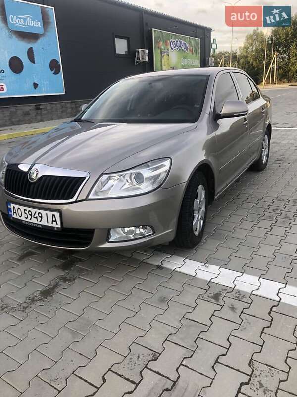 Ліфтбек Skoda Octavia 2011 в Ужгороді