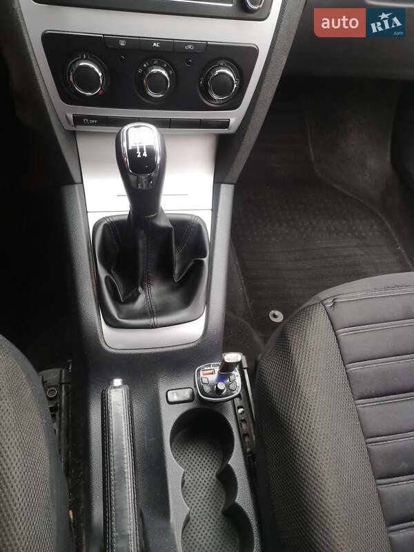 Ліфтбек Skoda Octavia 2011 в Ужгороді