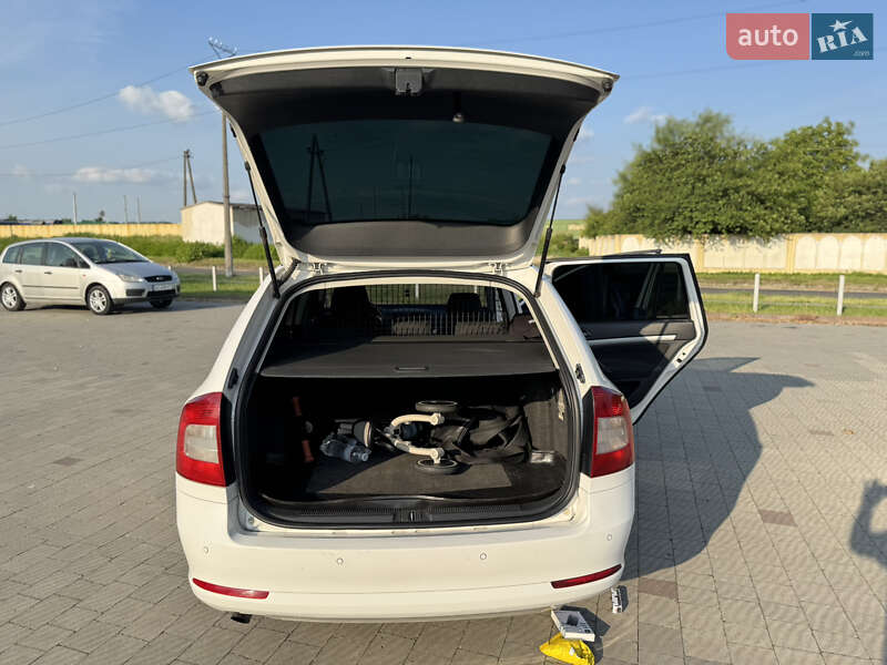 Універсал Skoda Octavia 2012 в Володимирі