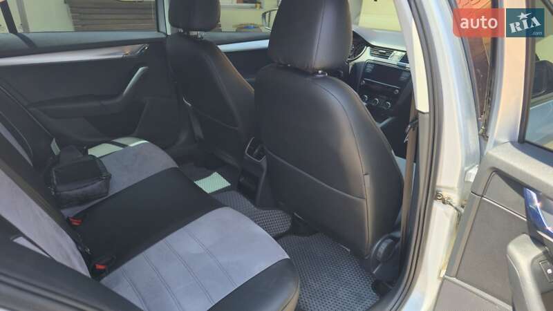 Ліфтбек Skoda Octavia 2017 в Тростянці