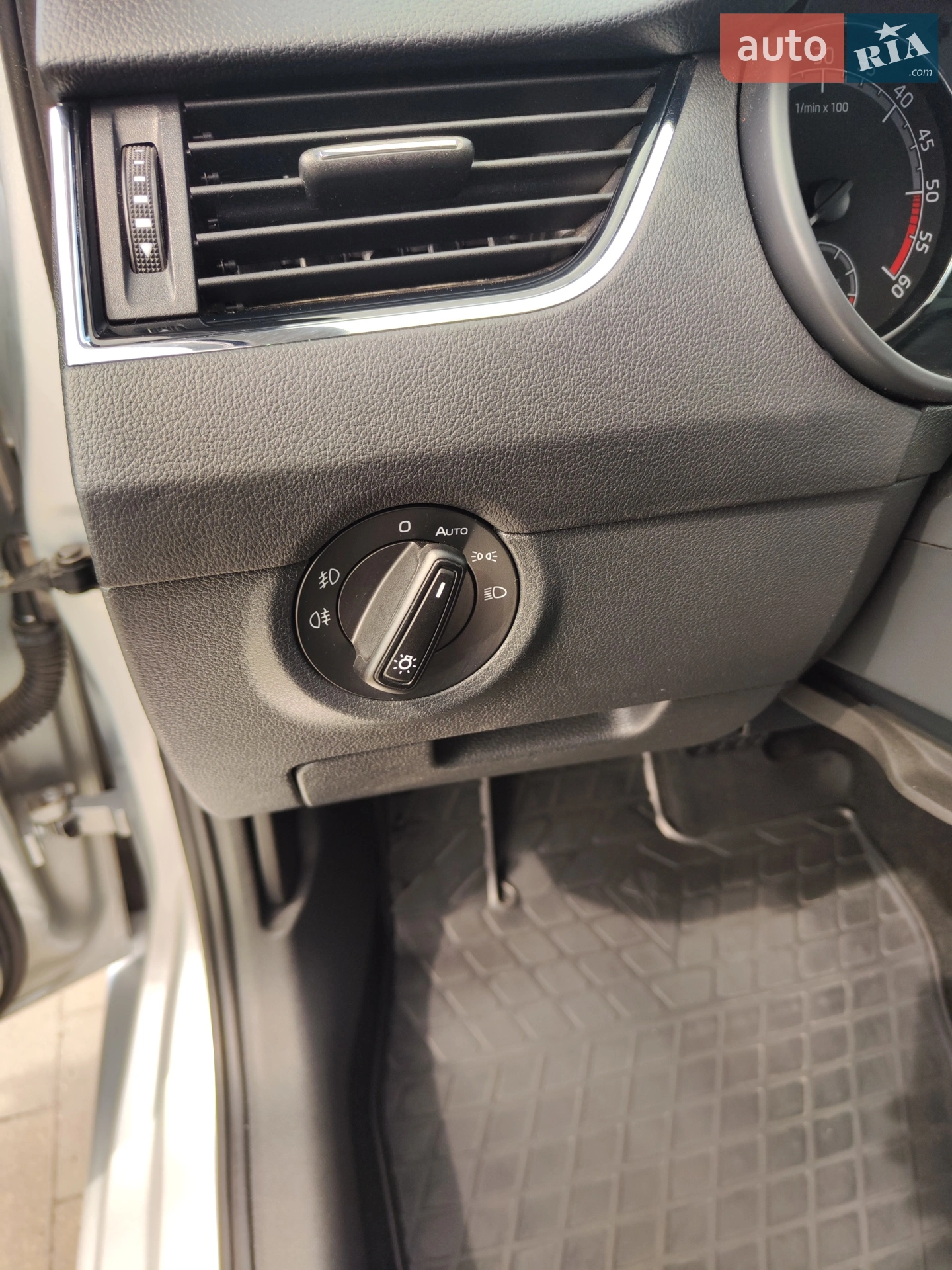 2017 Skoda Octavia - мініатюра 21