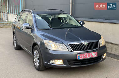 Універсал Skoda Octavia 2010 в 