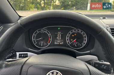 Лифтбек Skoda Octavia 2009 в 