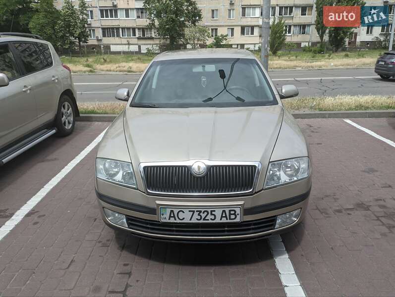 Лифтбек Skoda Octavia 2005 в 