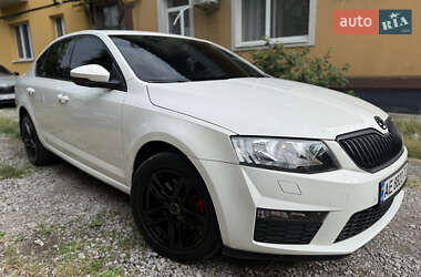 Лифтбек Skoda Octavia 2014 в 