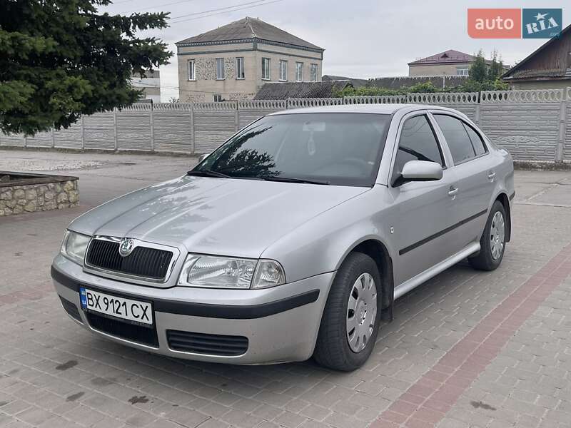 Лифтбек Skoda Octavia 2006 в Теофиполе
