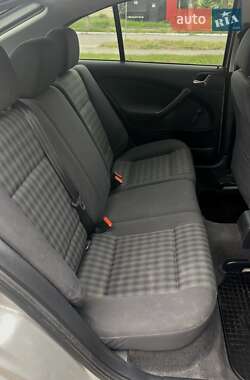 Лифтбек Skoda Octavia 2006 в 