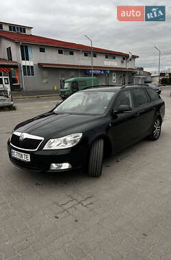 Универсал Skoda Octavia 2012 в 