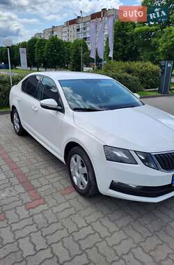 Лифтбек Skoda Octavia 2017 в 