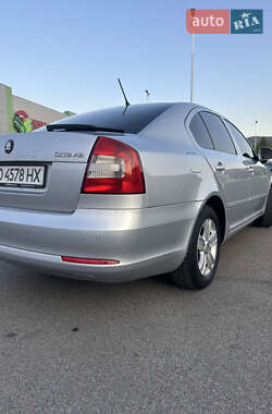 Лифтбек Skoda Octavia 2009 в 