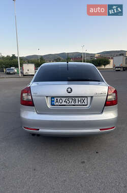 Лифтбек Skoda Octavia 2009 в 