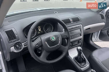 Универсал Skoda Octavia 2010 в 