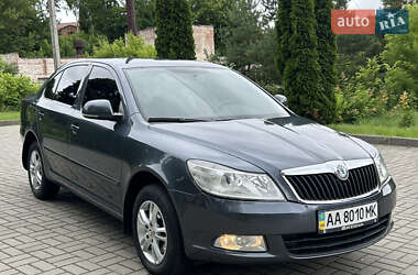Ліфтбек Skoda Octavia 2012 в 