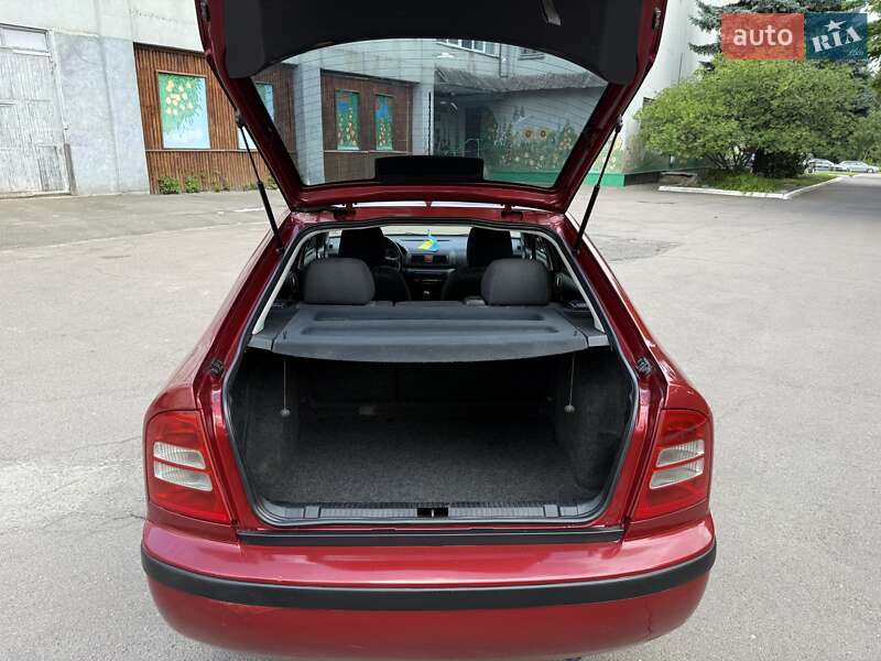 Лифтбек Skoda Octavia 2006 в Ровно