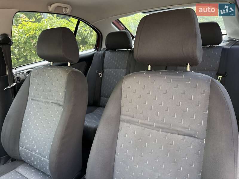 Лифтбек Skoda Octavia 2006 в Ровно