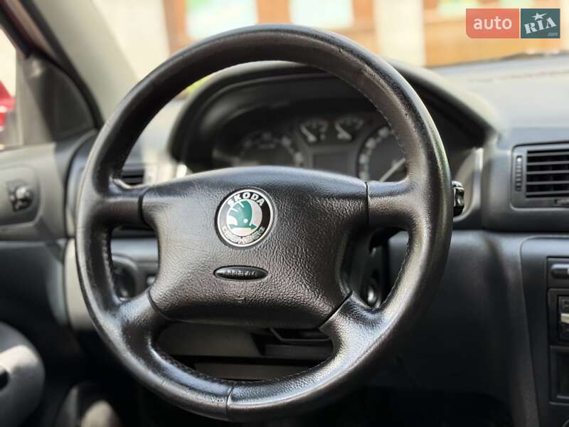 Лифтбек Skoda Octavia 2006 в Ровно