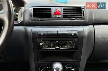 Лифтбек Skoda Octavia 2006 в 