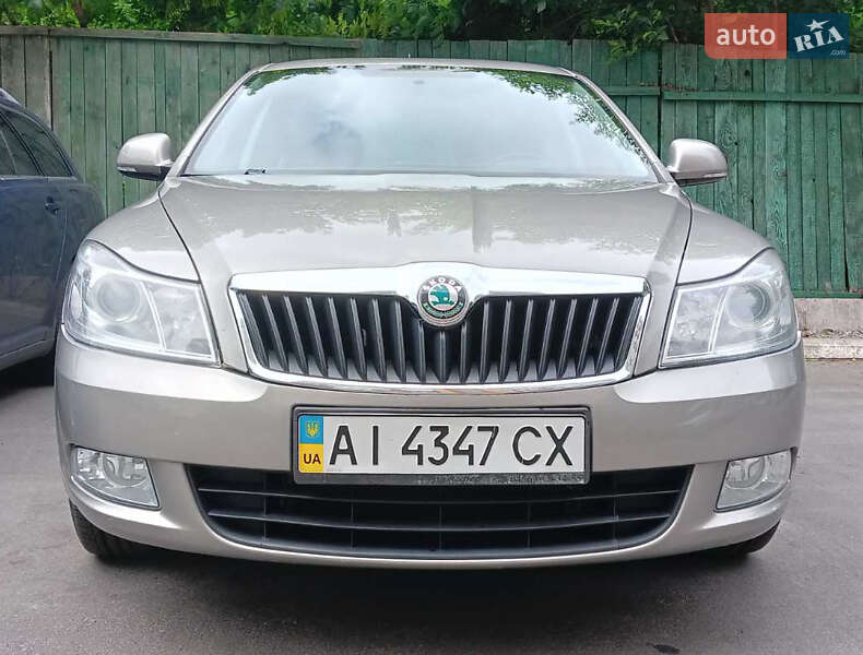 Лифтбек Skoda Octavia 2012 в 
