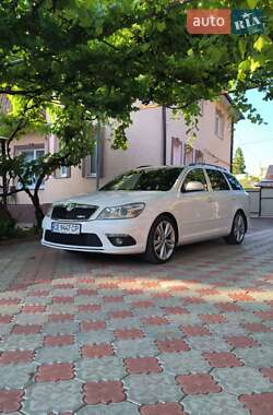 Універсал Skoda Octavia 2011 в Чернівцях