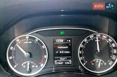 Универсал Skoda Octavia 2012 в 