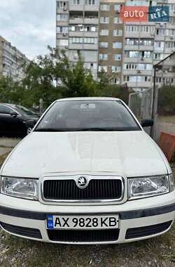 Лифтбек Skoda Octavia 2002 в Киеве
