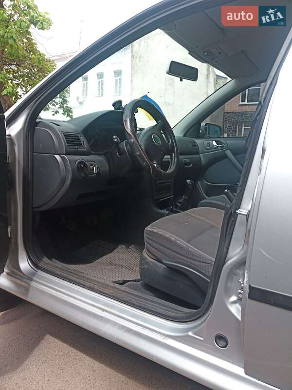 Універсал Skoda Octavia 2003 в Житомирі