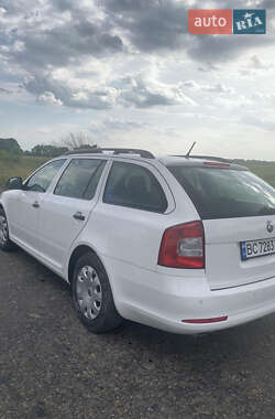 Универсал Skoda Octavia 2010 в 