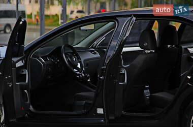 Лифтбек Skoda Octavia 2015 в Днепре