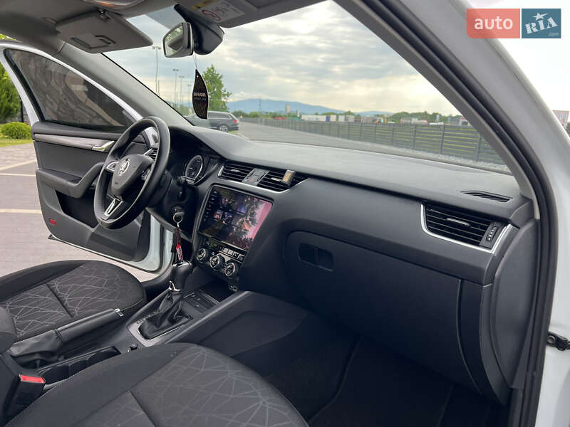 Универсал Skoda Octavia 2019 в Мукачево