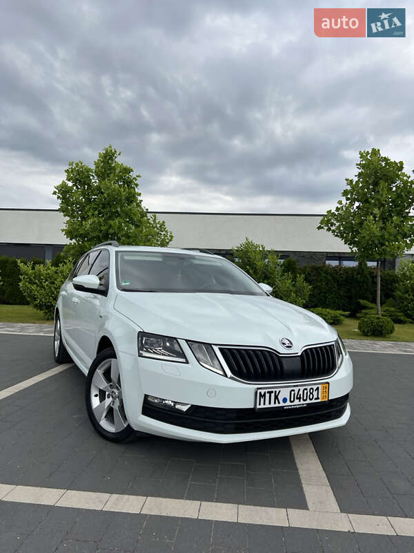 Универсал Skoda Octavia 2019 в Мукачево