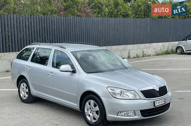 Універсал Skoda Octavia 2010 в 