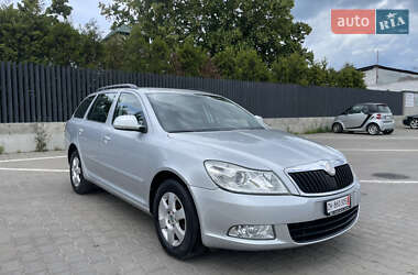 Універсал Skoda Octavia 2010 в 