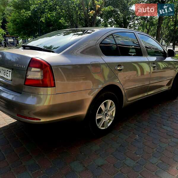 Лифтбек Skoda Octavia 2009 в Львове