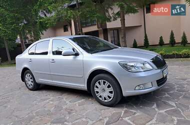 Лифтбек Skoda Octavia 2010 в Тячеве