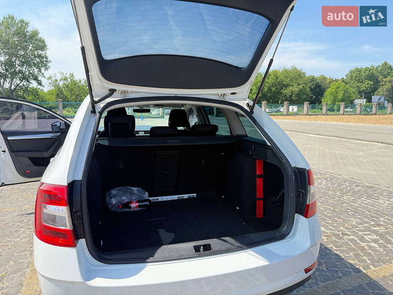 Універсал Skoda Octavia 2017 в Мукачевому