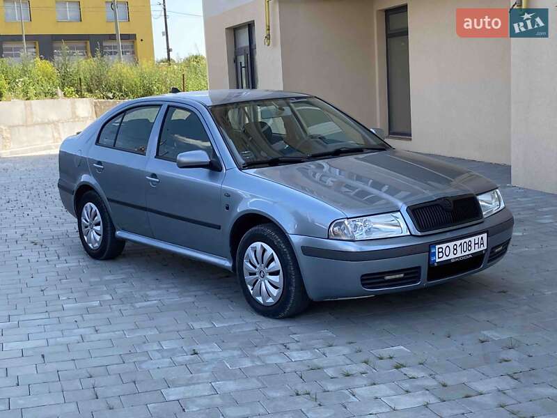 Ліфтбек Skoda Octavia 2003 в Тернополі