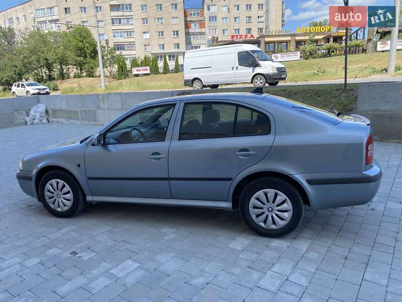 Ліфтбек Skoda Octavia 2003 в Тернополі