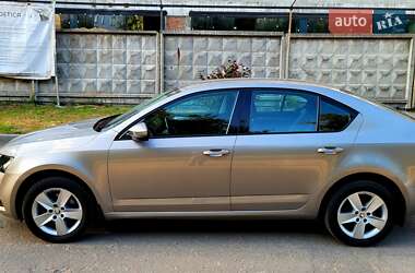 Лифтбек Skoda Octavia 2017 в 