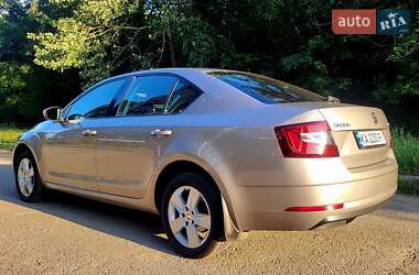 Лифтбек Skoda Octavia 2017 в 