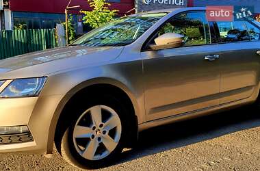 Лифтбек Skoda Octavia 2017 в 