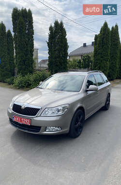 Універсал Skoda Octavia 2009 в Луцьку