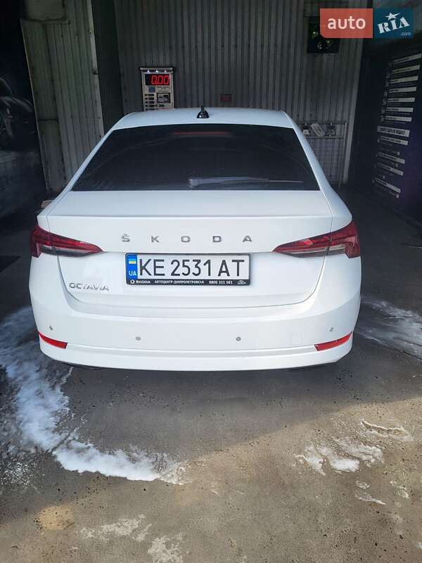 Лифтбек Skoda Octavia 2022 в Днепре