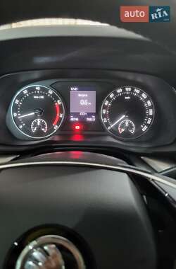 Ліфтбек Skoda Octavia 2022 в 