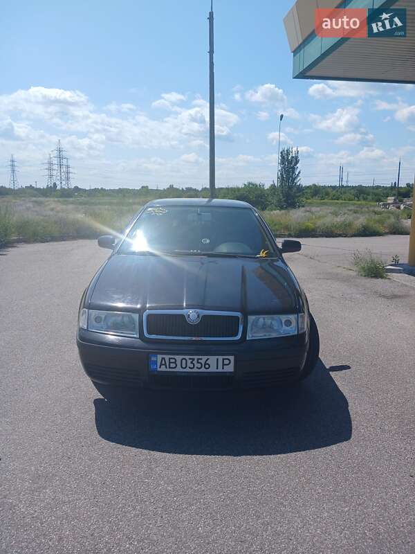 Лифтбек Skoda Octavia 2003 в Горишних Плавнях