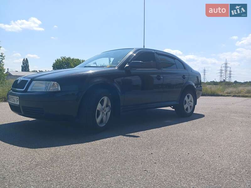 Лифтбек Skoda Octavia 2003 в Горишних Плавнях