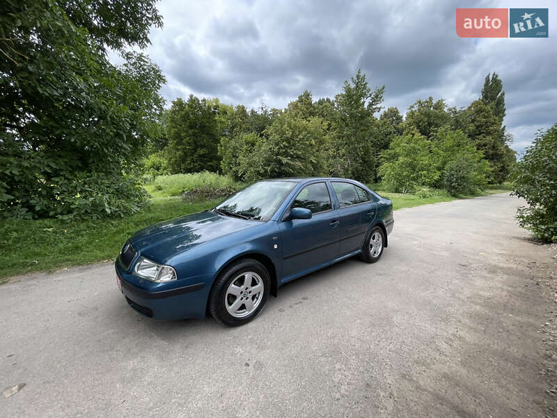 Лифтбек Skoda Octavia 2004 в Умани