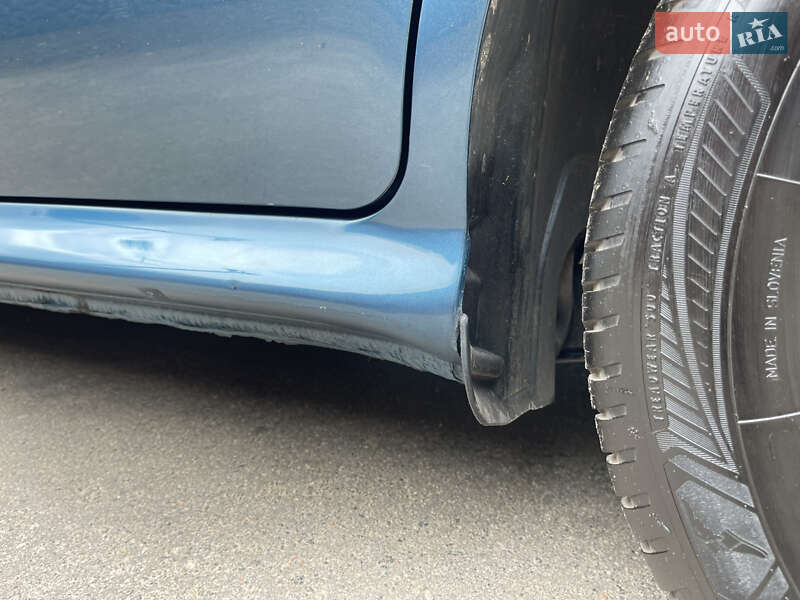Лифтбек Skoda Octavia 2004 в Умани