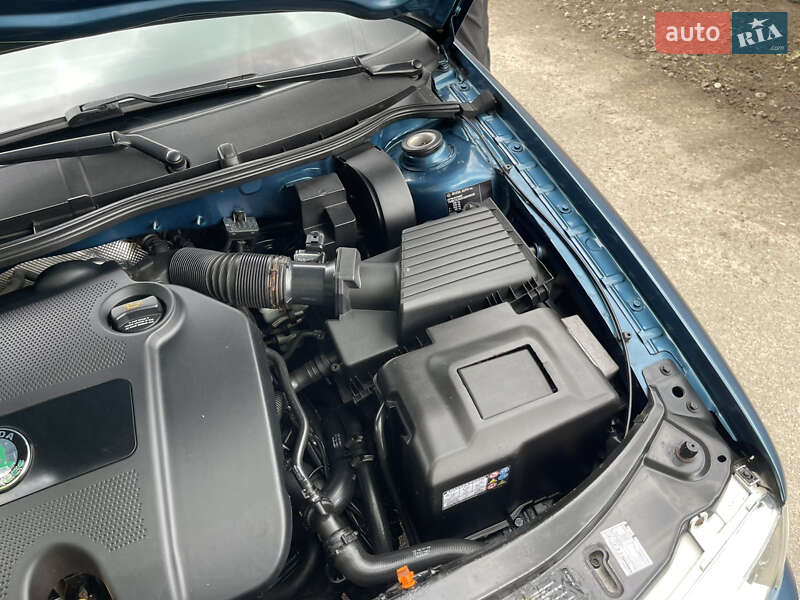 Лифтбек Skoda Octavia 2004 в Умани