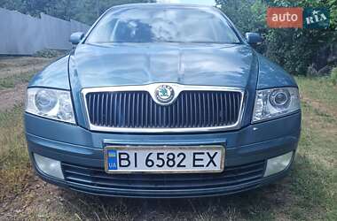 Лифтбек Skoda Octavia 2005 в Новых Санжарах